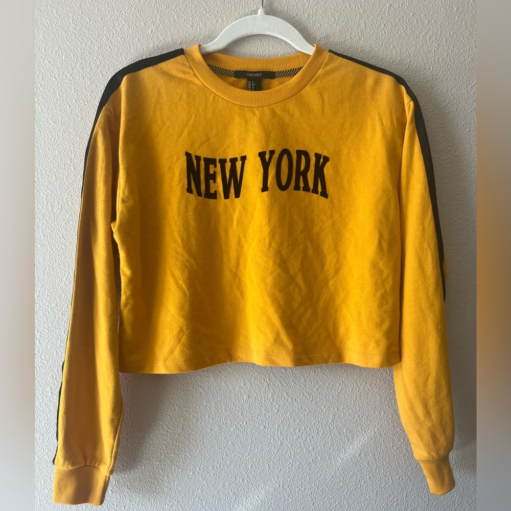 (NEVER WORN) Forever 21 Yellow New York, Graphic Sweatshirt/Crop-top
